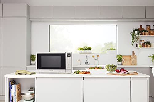 Panasonic Solo Inverter Microwave Oven