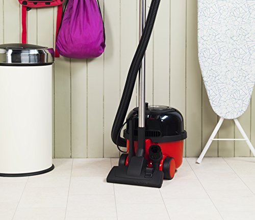 Henry Bagged Cylinder Vacuum