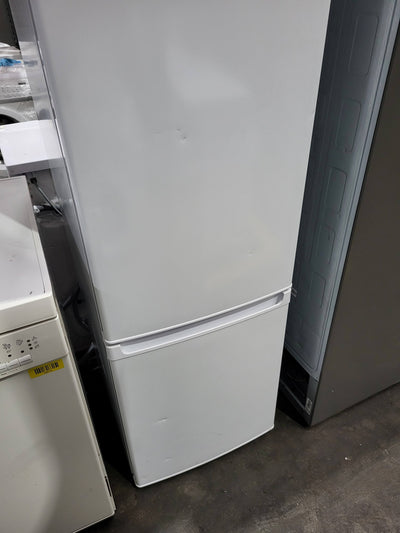 Logik L50BW23 60/40 Fridge Freezer - White