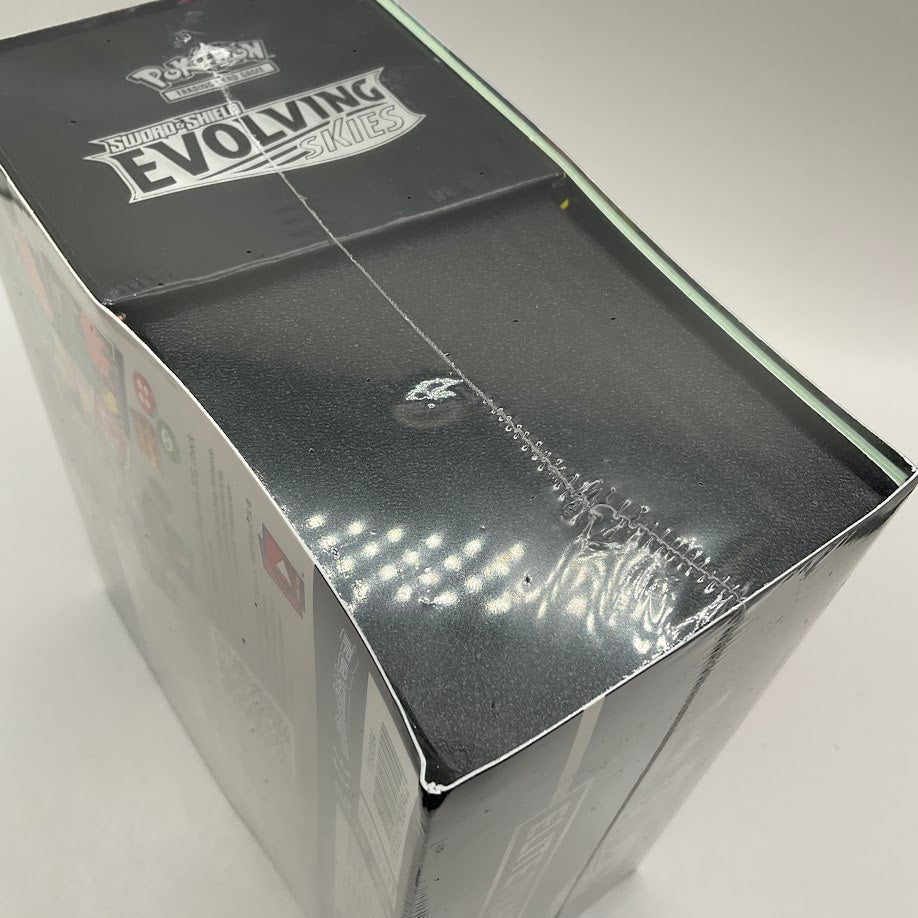 Pokémon TCG: Sword & Shield Evolving Skies Elite Trainer Box [Leafeon/Umbreon/Jolteon/Flareon] #2 — Packaging Condition: See Photos
